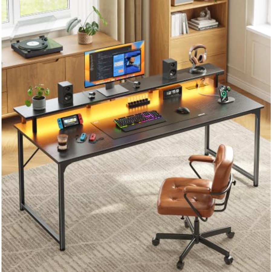 โต๊ะเกมมิ่งพร้อมไฟ LED และเต้า - Desk Setup Black And Wood บทวิจารณ์และราคา
